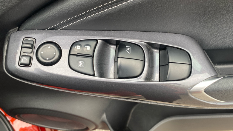 Nissan Juke 1.6 Hybrid N-Connecta 5dr Auto Hybrid Hatchback